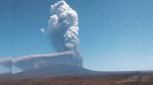 Ethiopian Erta Ale volcano awakens after 12,000 years